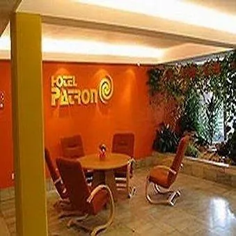 Hostel Obiekt Hotelarski Patron Varšava