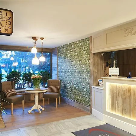 بيت شباب Obiekt Hotelarski Patron وارسو