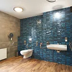 Obiekt Hotelarski Patron אכסניה