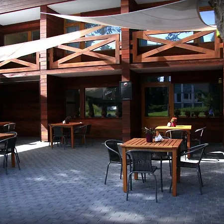 Hostel Obiekt Hotelarski Patron *