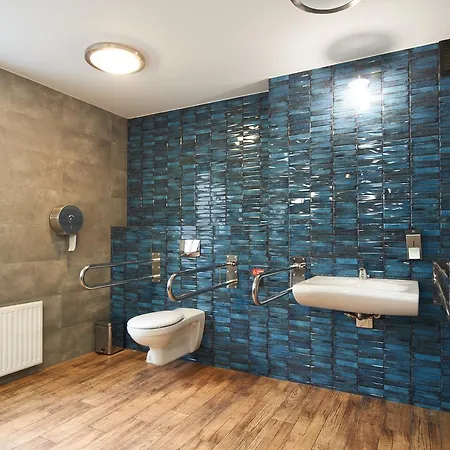 Obiekt Hotelarski Patron Hostel