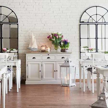 Obiekt Hotelarski Patron Varsó