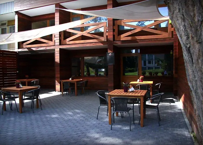 Hostel Obiekt Hotelarski Patron *