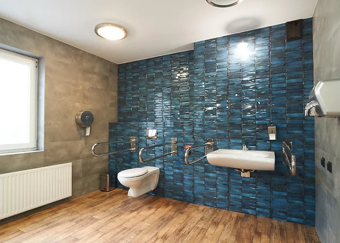 Obiekt Hotelarski Patron Hostel